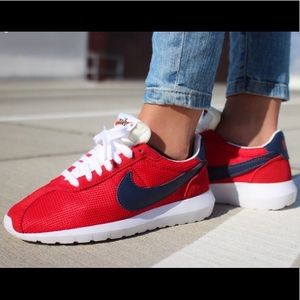 Nike Roshe LD-1000 Red/ Midnight Navy Shoe